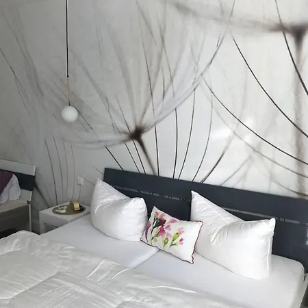 8 Isabell Comfortable Holiday Ferienhaus